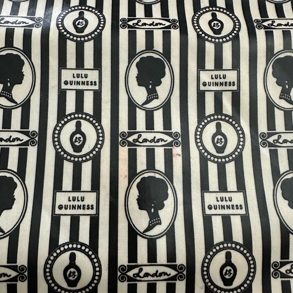 Lulu Guinness toliet/makeup travel bag organizer - Picture 2 of 6